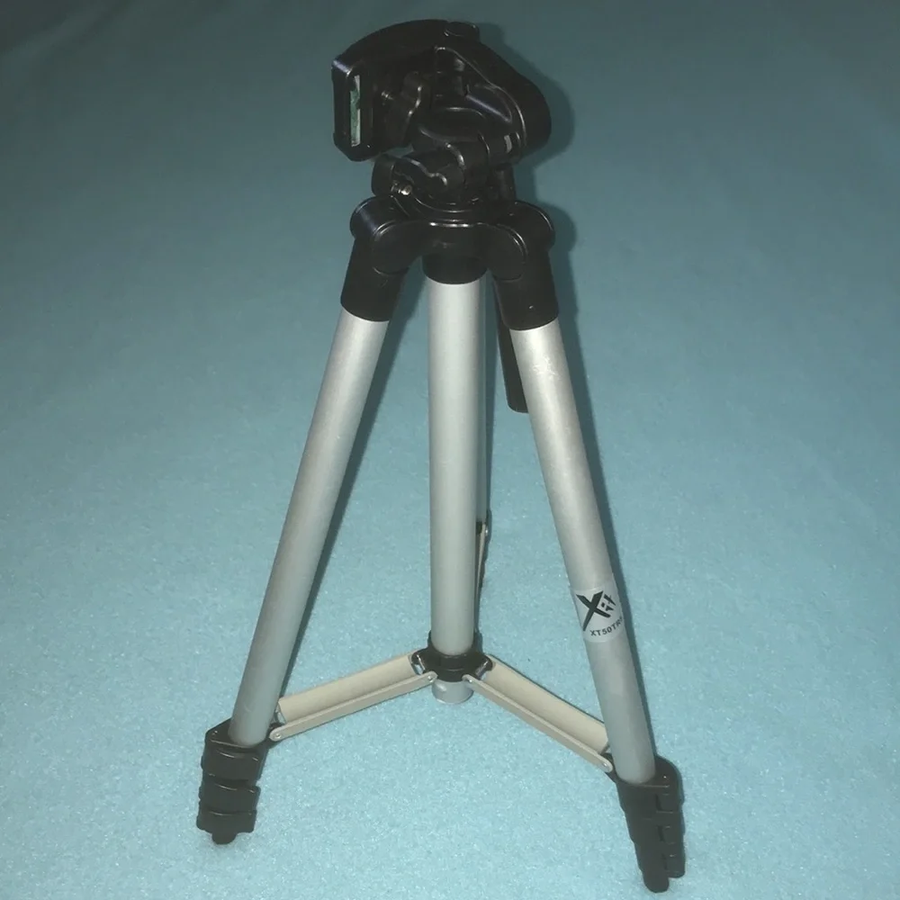 X IT PRO SERIES 50” Tripod with level designed for camcorder & DSLR’s NEW IN BOX